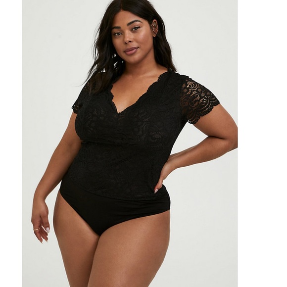torrid Tops - Torrid BLACK LACE V-NECK BODYSUIT size 0